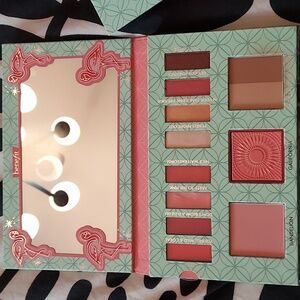 Benefit party like a flockstar palette